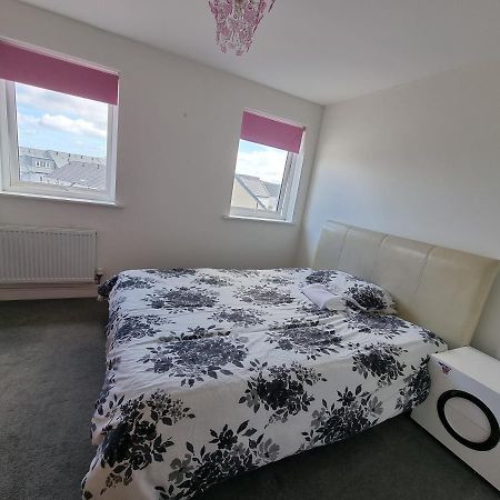 Pool Kingsize Room Close To The A30 Camborne מראה חיצוני תמונה