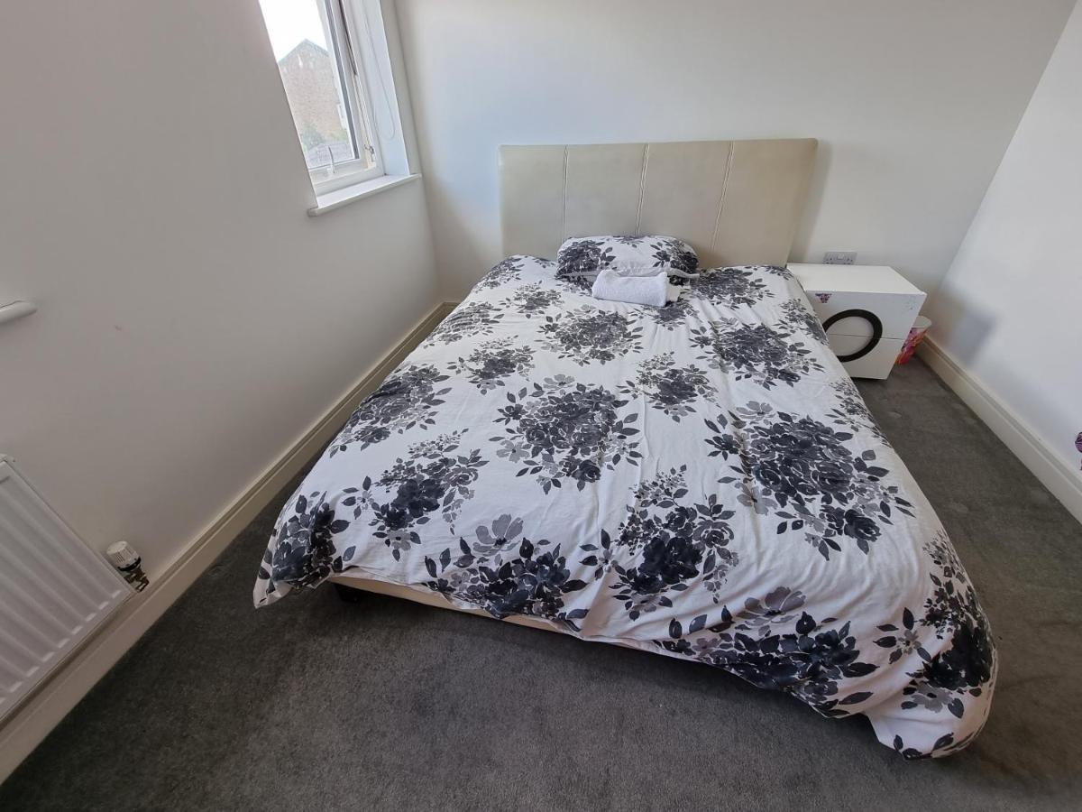Pool Kingsize Room Close To The A30 Camborne מראה חיצוני תמונה